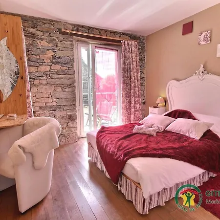 Bed & Breakfast Chambres D'hotes - Au Domaine Des Camelias *