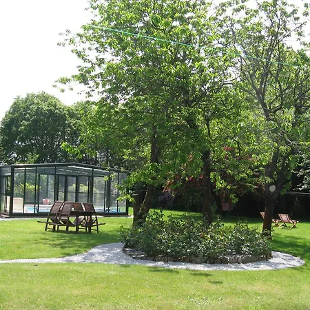 Chambres D'hotes - Au Domaine Des Camelias